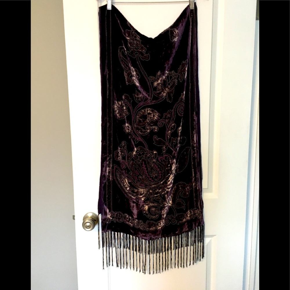 Silk velvet fringed shawl/scarf